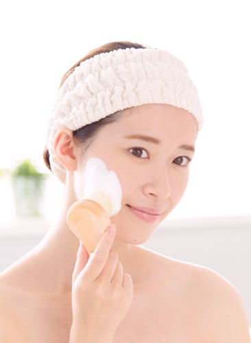 ALTY washing face