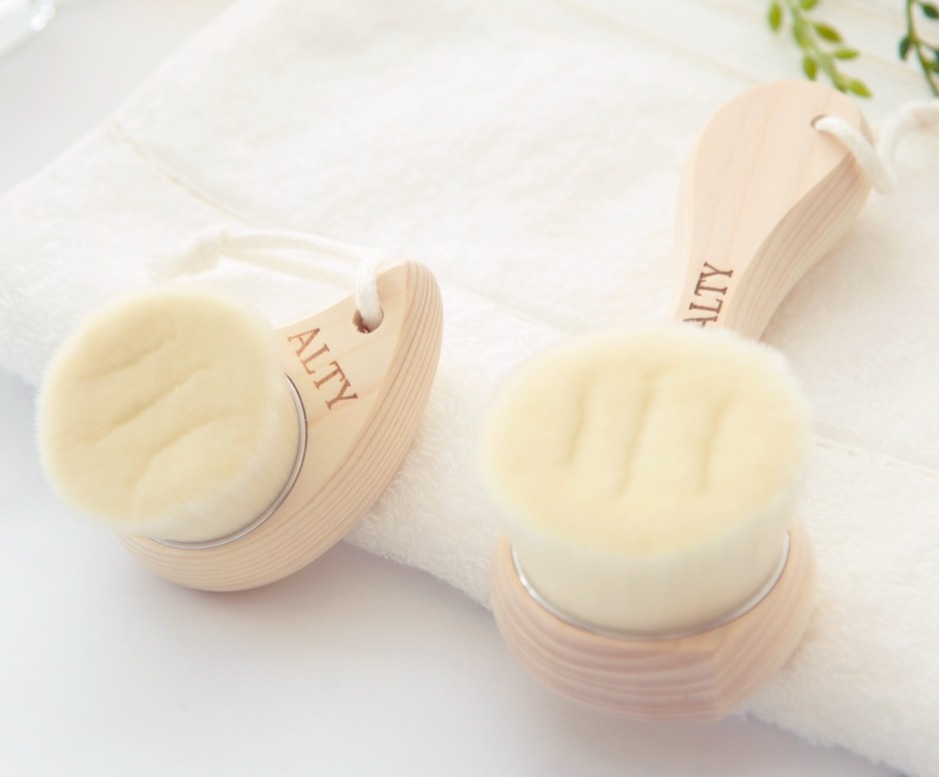 ALTY brushes on the towel